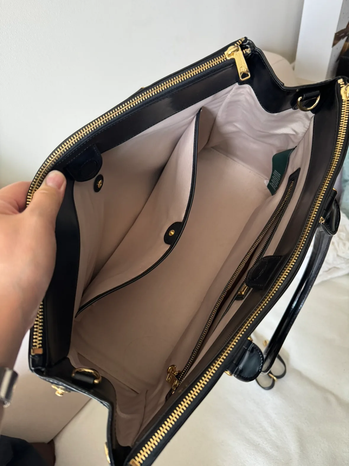 Ralph Lauren Large Leather Tote Bag image indicator(5)