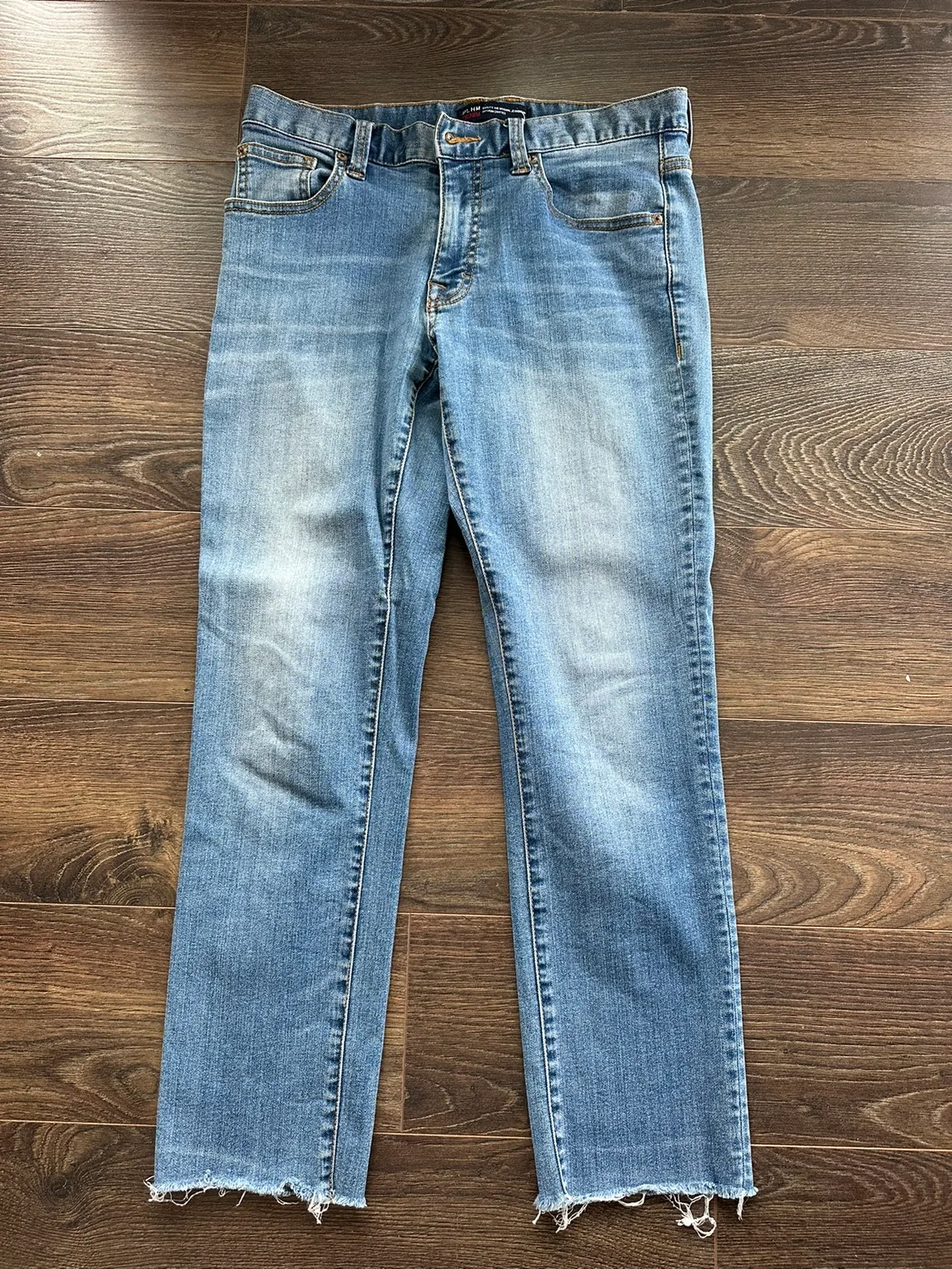 Women's Jeans thumbnail