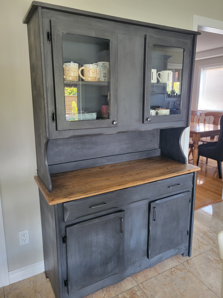 Solid wood cabinet