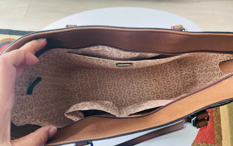 Guess Brown Tote Bag image indicator(6)