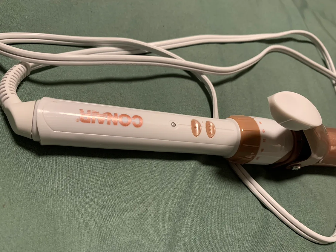 Conair Curling Iron - Like new! image indicator(2)