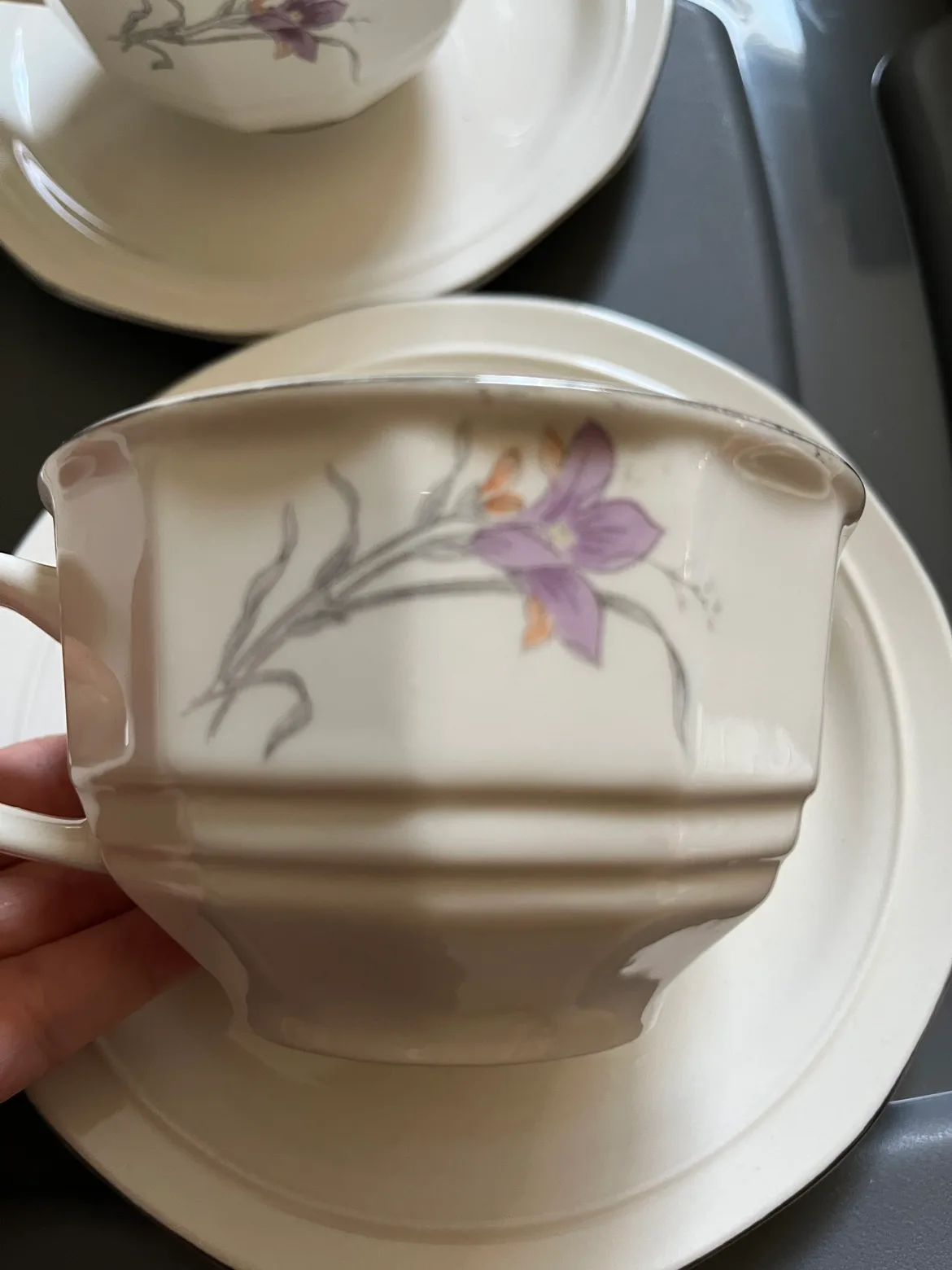 Set of 4 Teacups and Saucers image indicator(3)