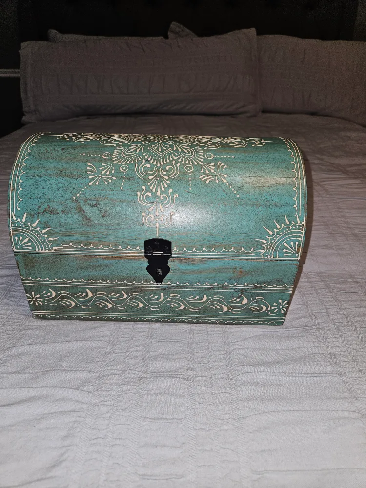 small chest thumbnail