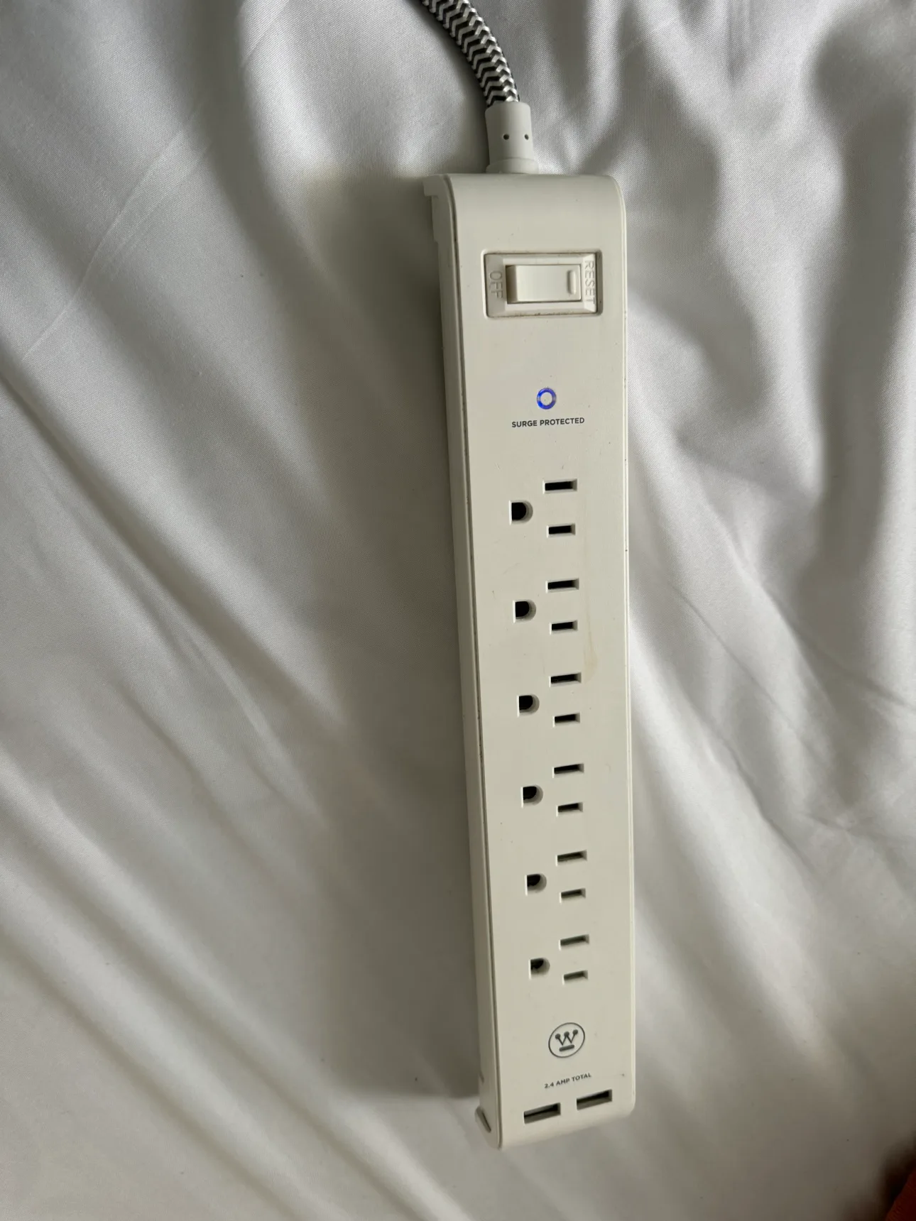 Westinghouse 96021 Strip 6-Outlet thumbnail