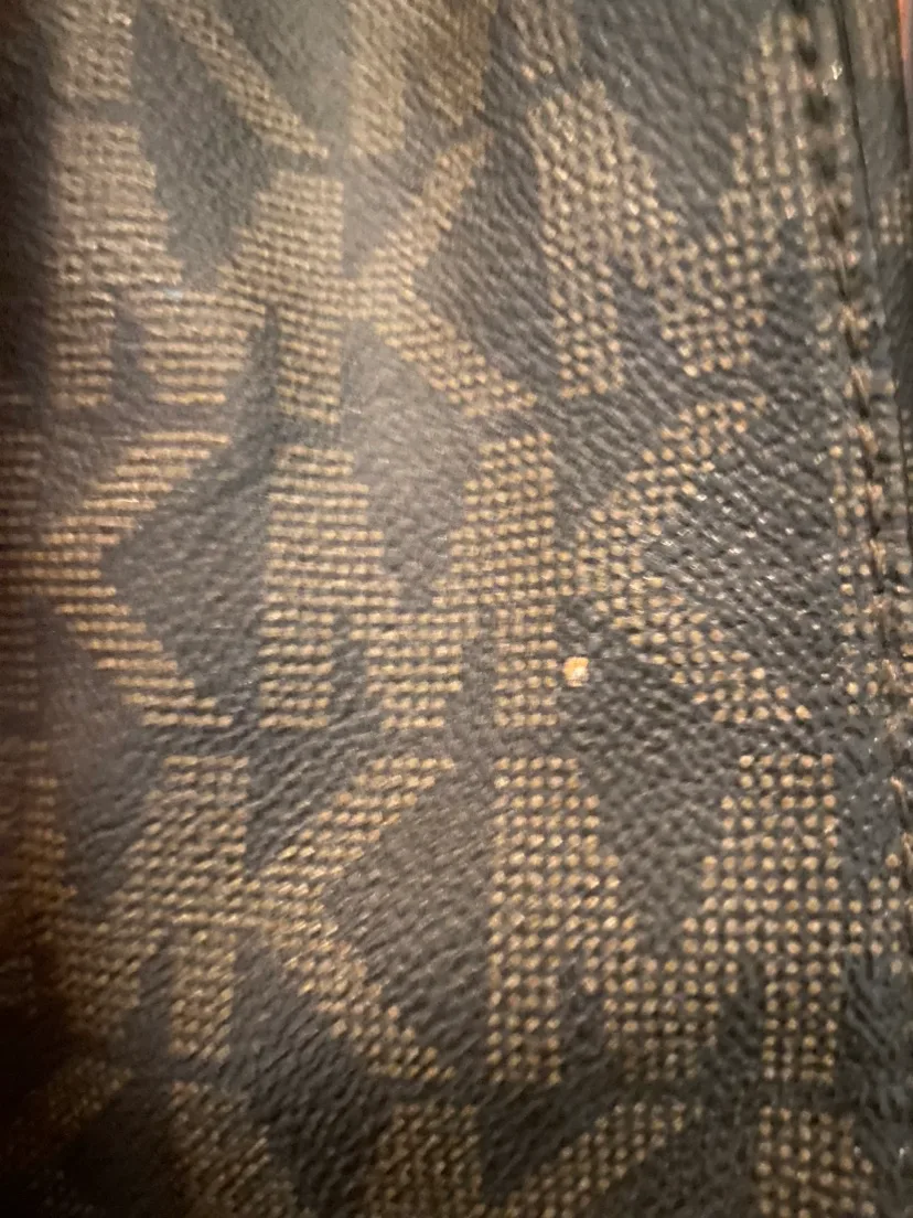 Michael Kors Handbag image indicator(5)