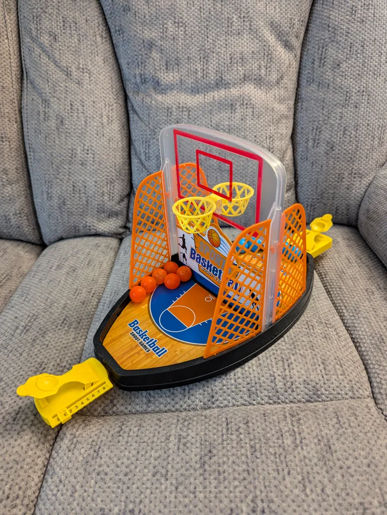 Tabletop Basketball Shooting 2-Player Game thumbnail