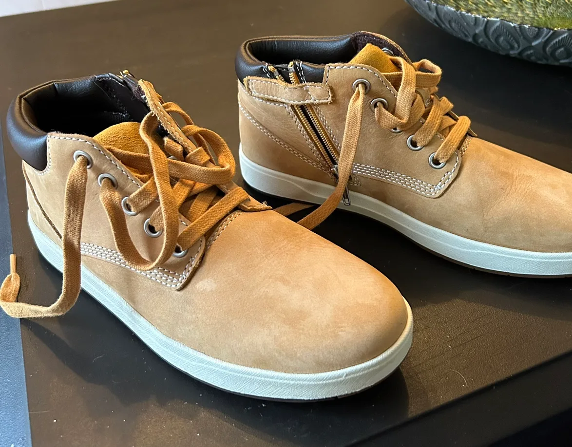 Timberland unisex-child Davis Square Zip Chukka Chukka Boots image indicator(2)