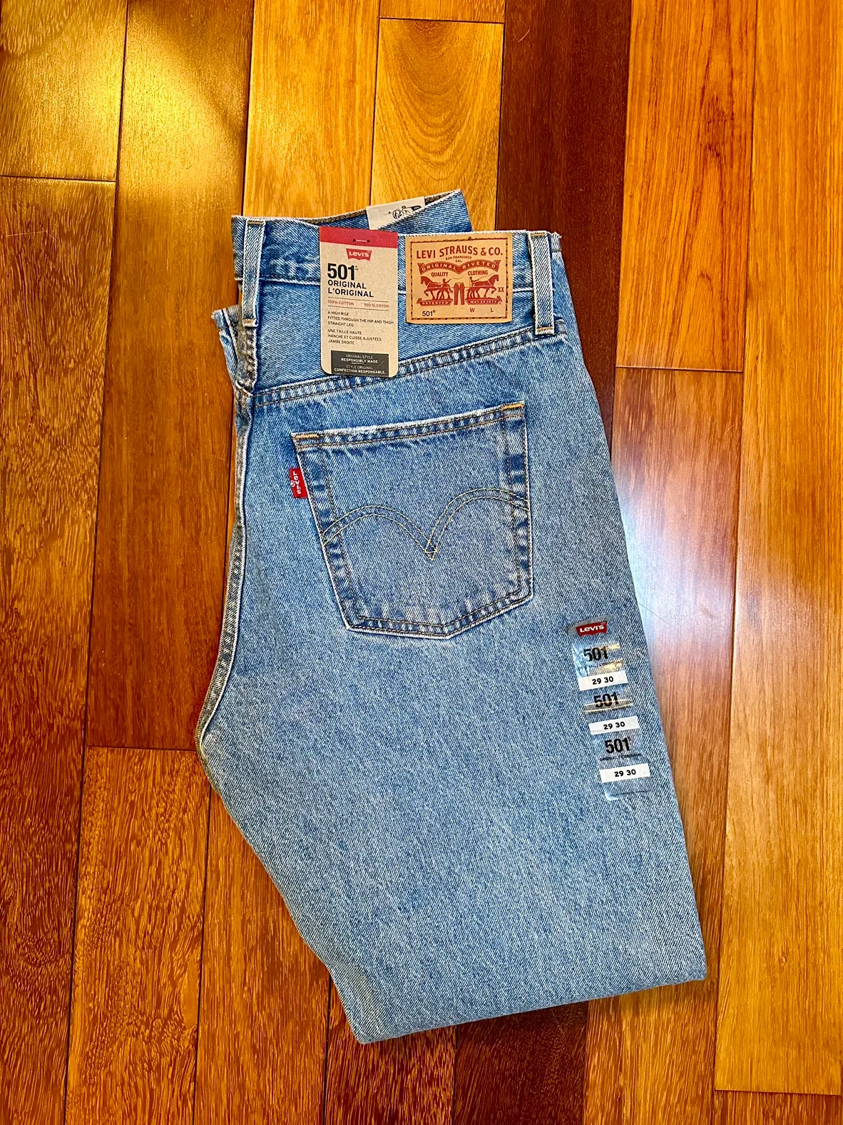 Women’s Levi's 501 jeans brand new with tags size 29/30 image indicator(10)