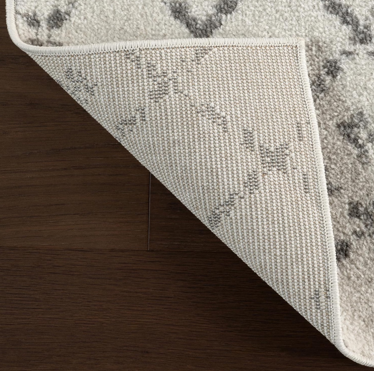 Area rug 8ft by 10ft