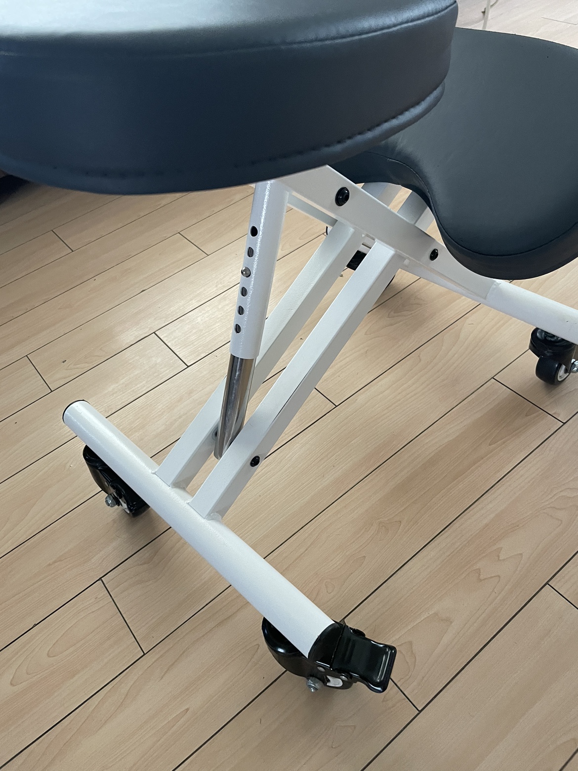 Kneeling Chair - photo 2