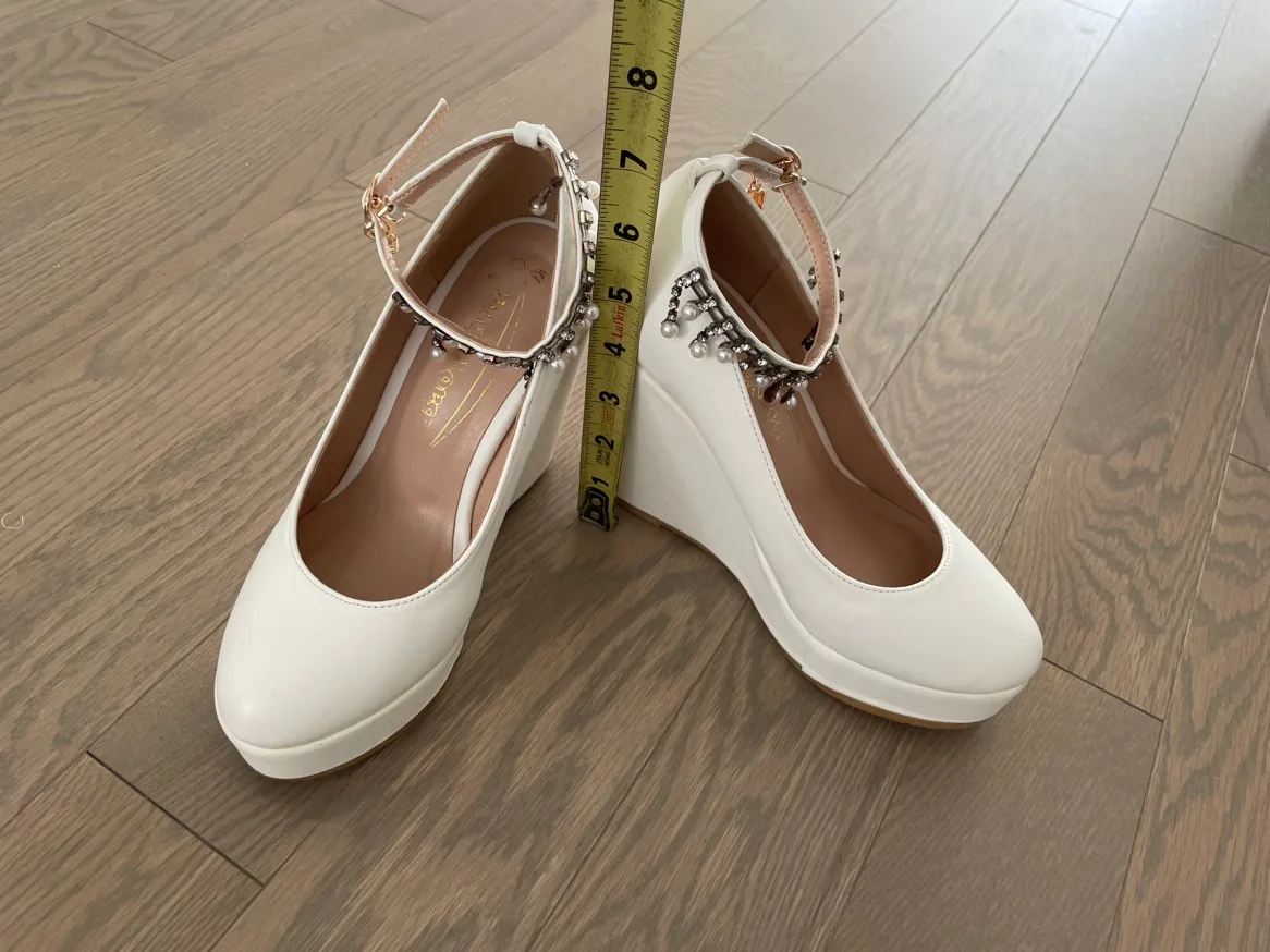 White Wedge Heels image indicator(2)