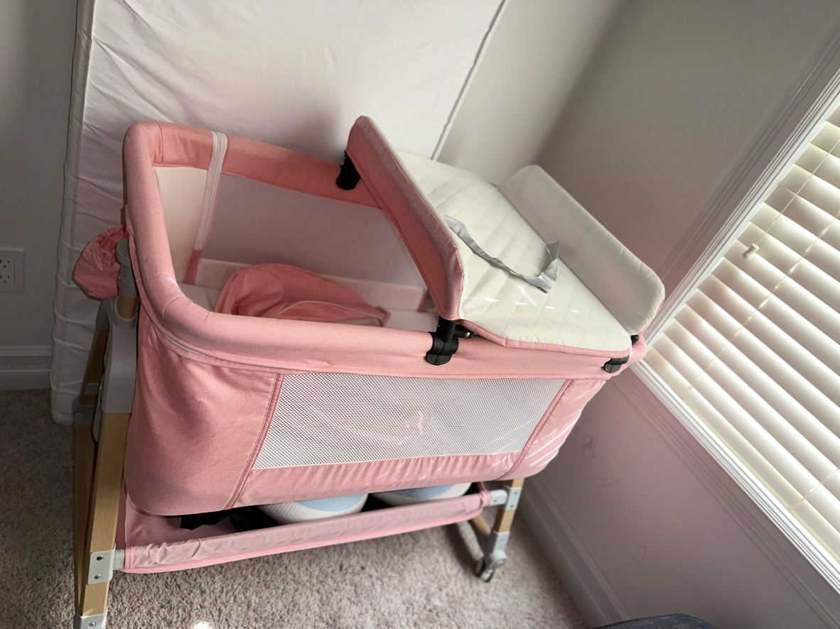 Baby  Basinet with Changing table - photo 4