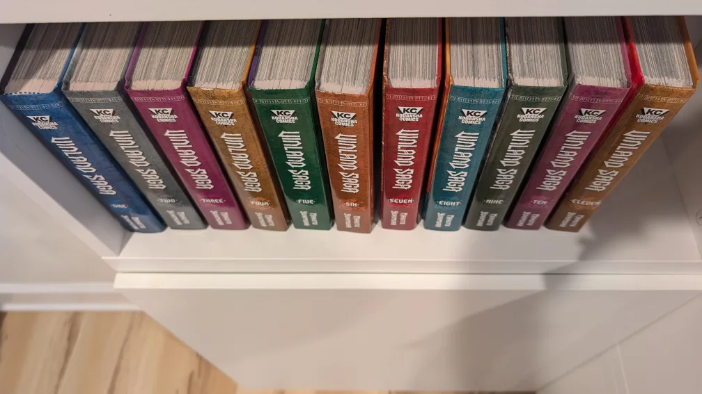 Vinland Saga Volumes 1-11 image indicator(3)