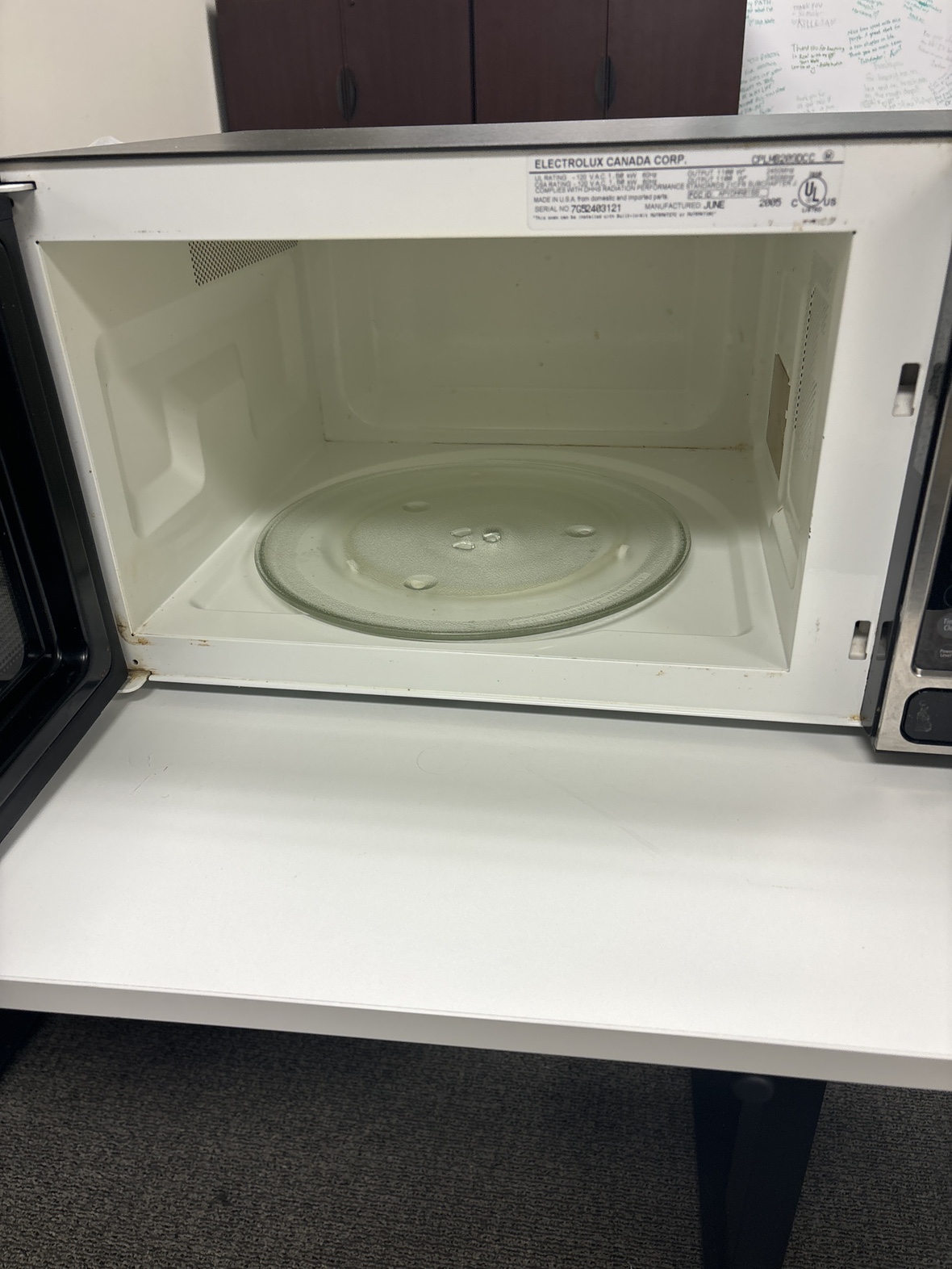 Frigidaire Professional Series Microwave - photo 2