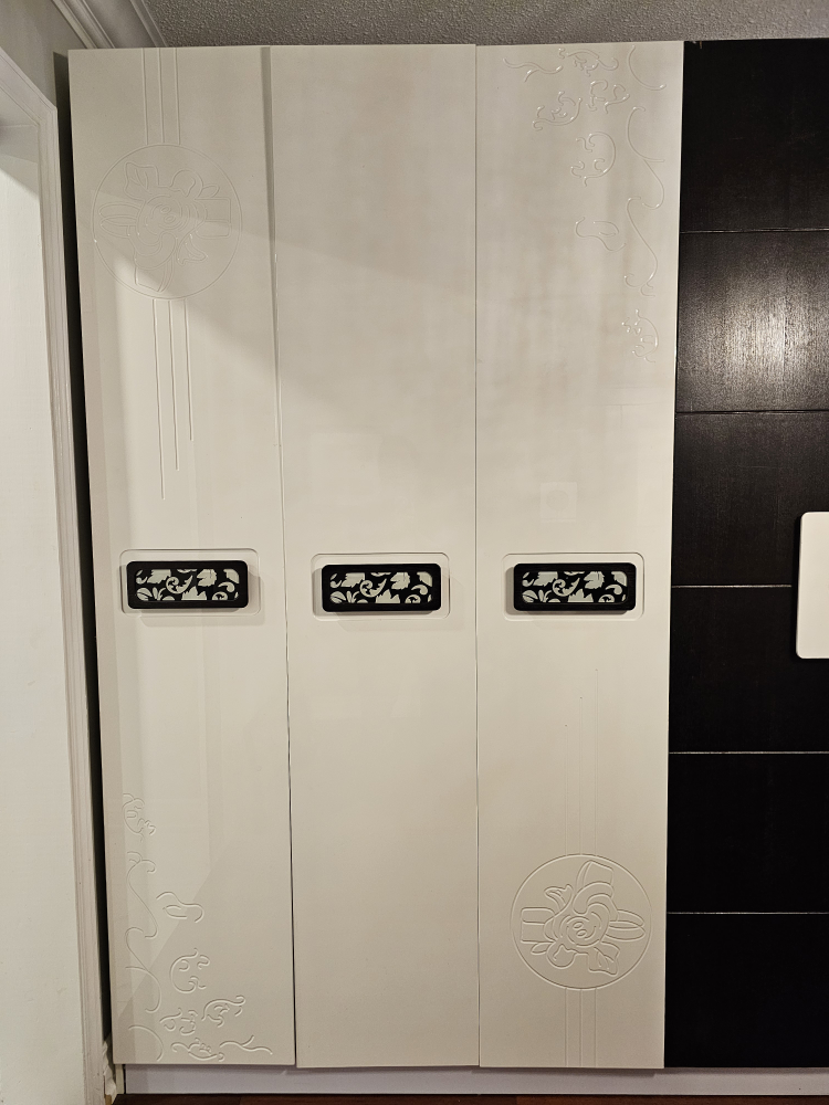 White and Black Wardrobe - photo 3