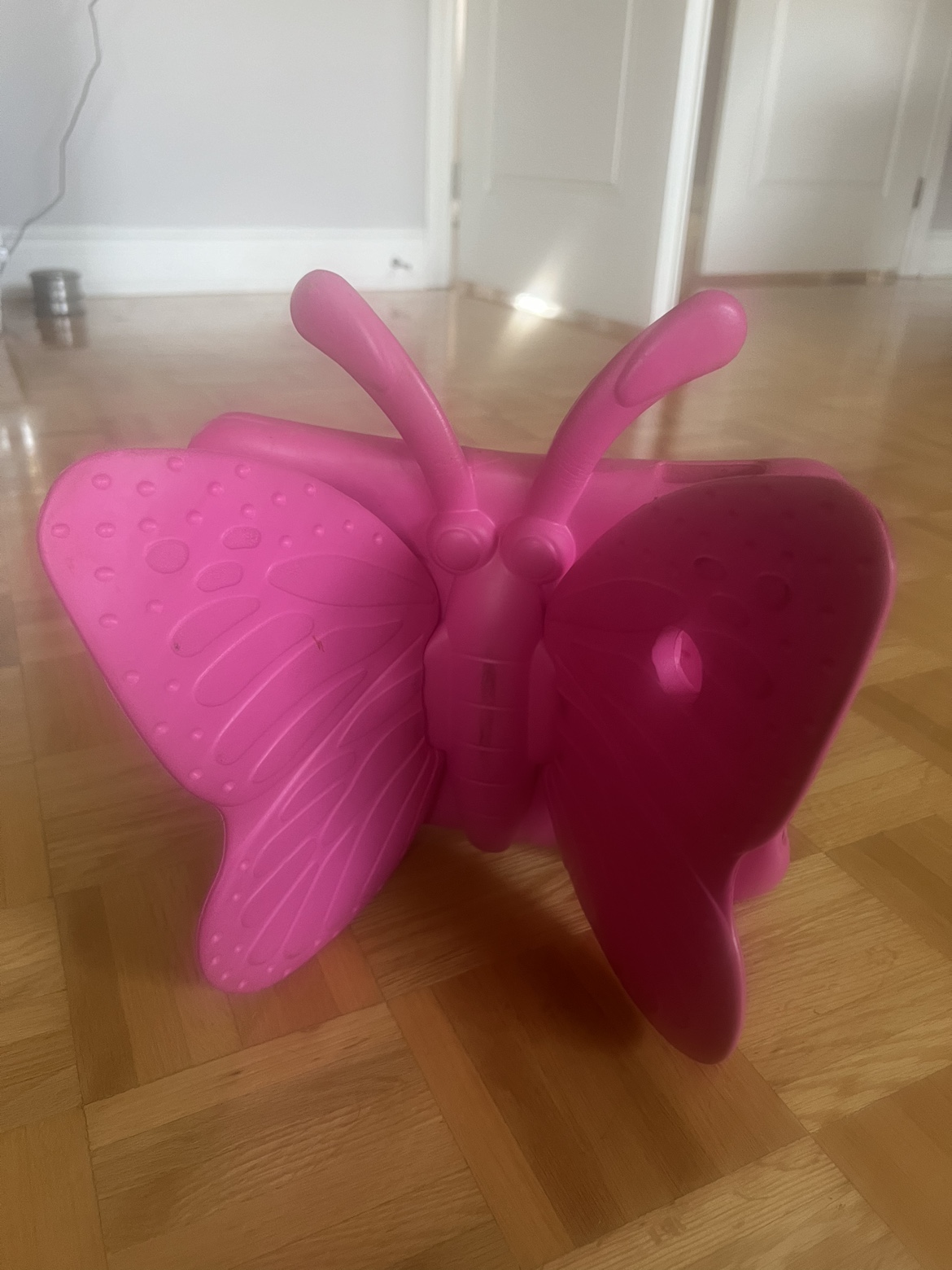 Pink Butterfly iPad Case🧡 - photo 3