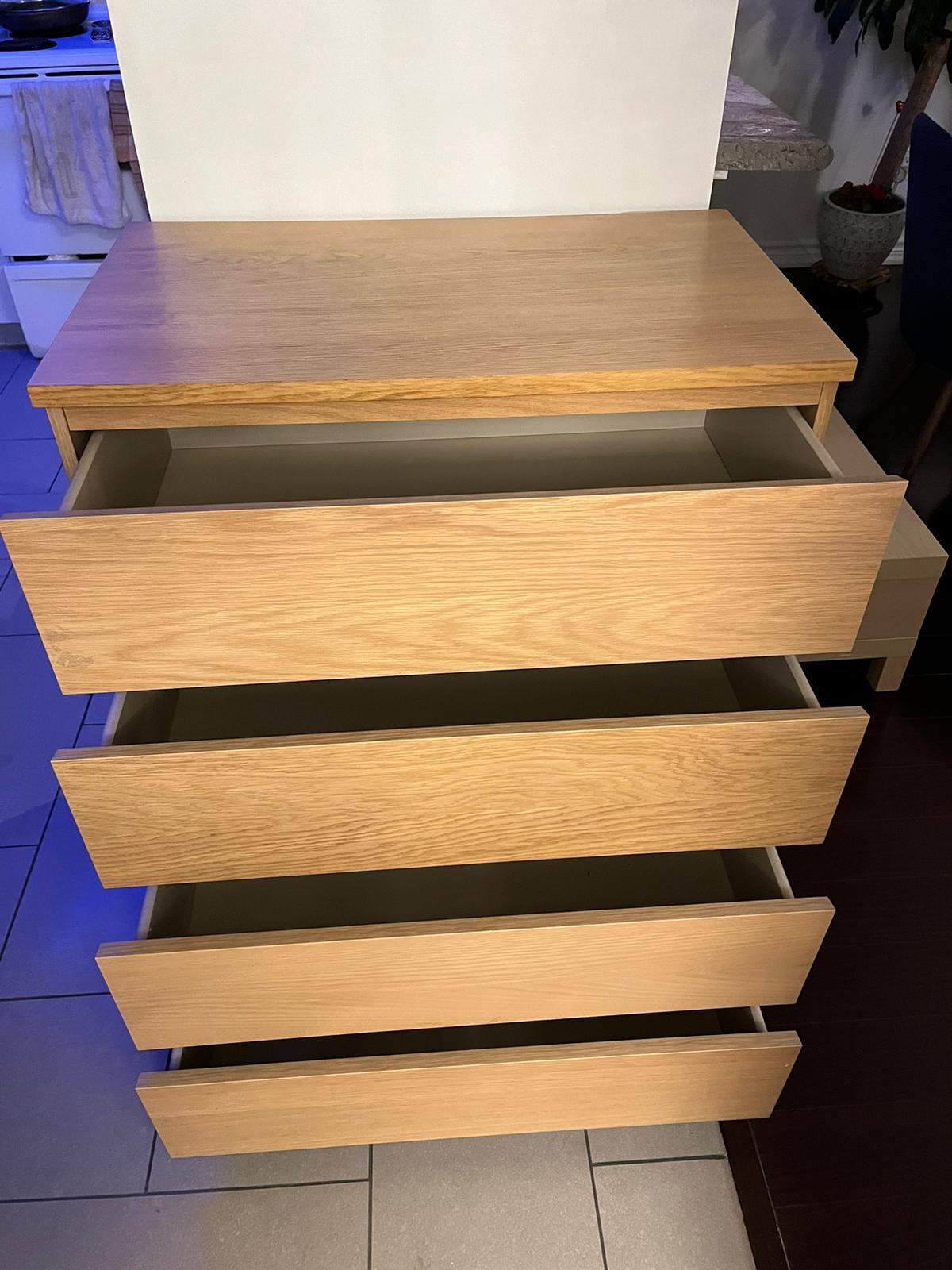 4-Drawer Dresser - photo 2
