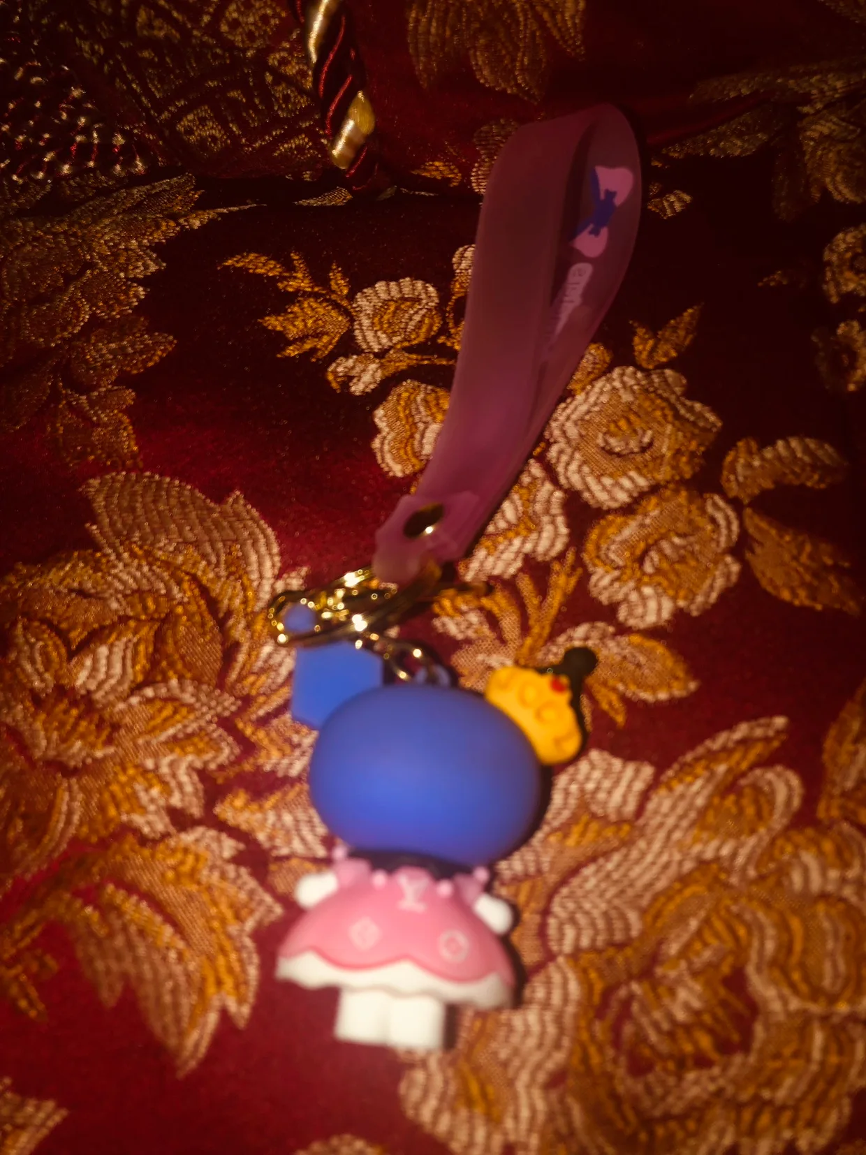 Kuromi Keychain image indicator(4)