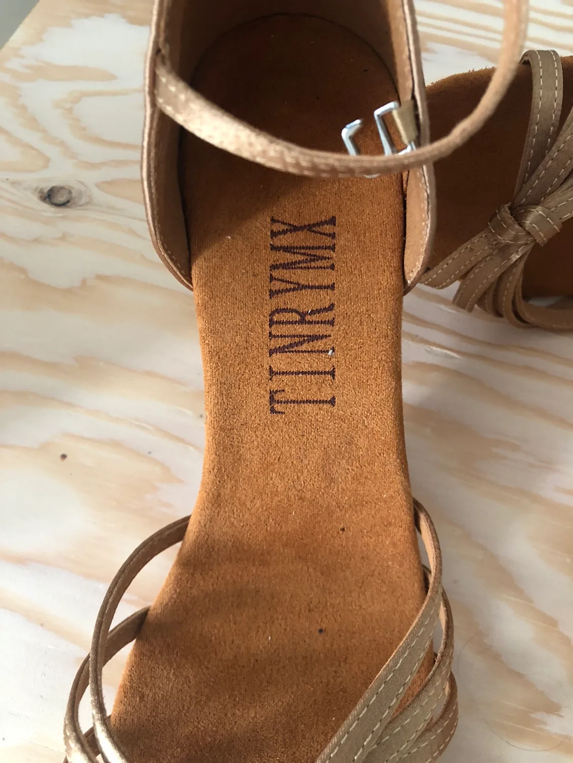 Dance Shoes image indicator(4)