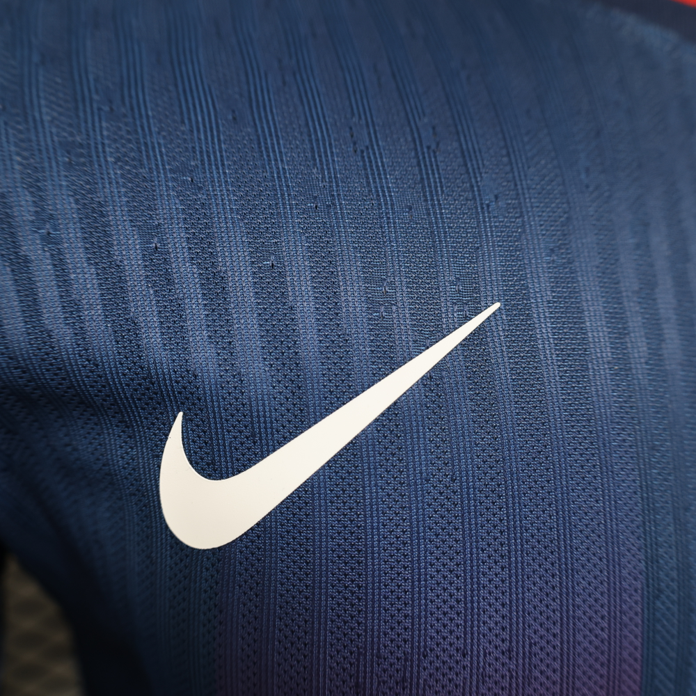 Paris Saint-Germain 24/25 season official jersey - photo 4