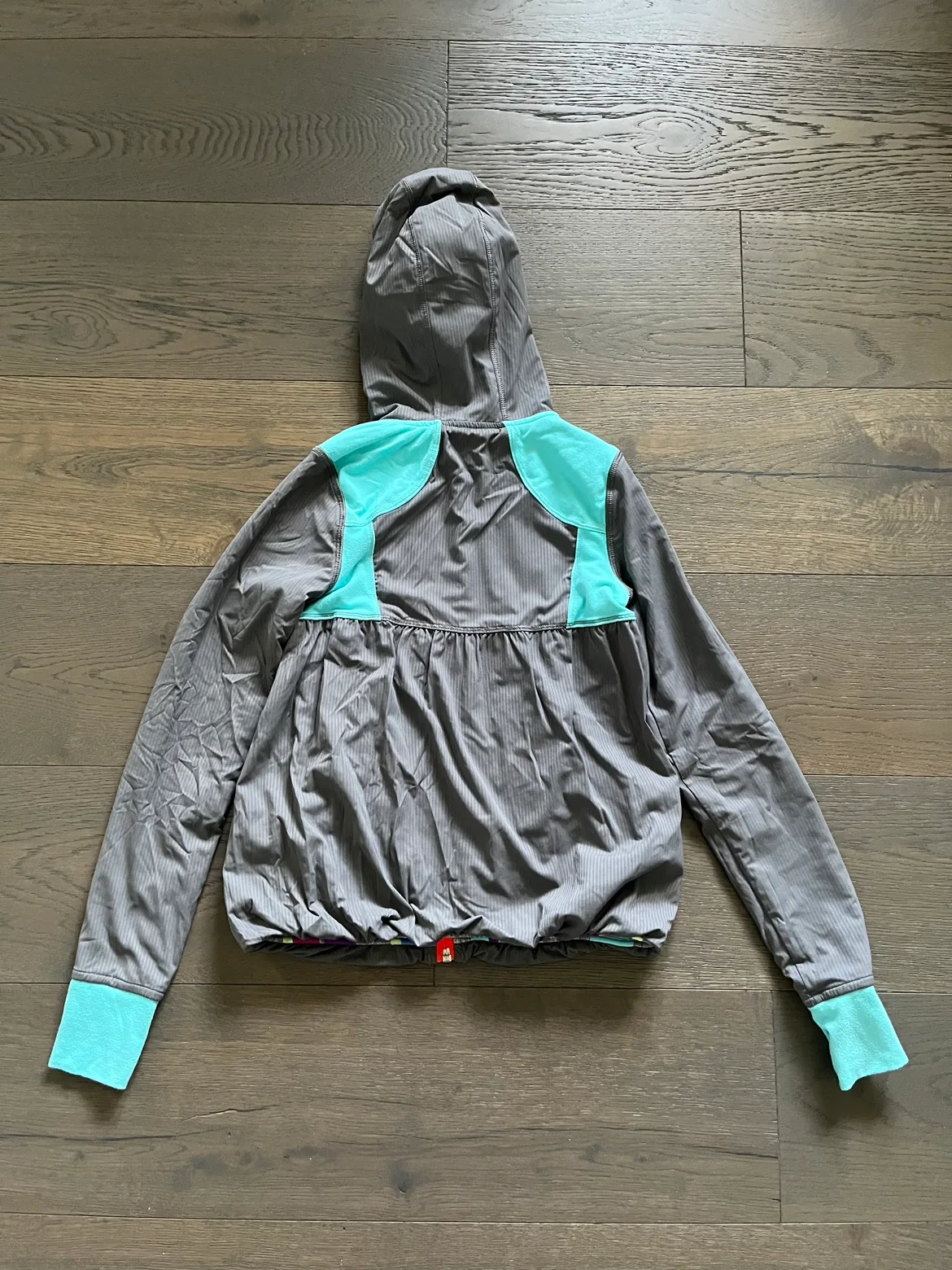Ivivva by Lululemon girls fall jacket sz 8 EUC ret $159 image indicator(3)