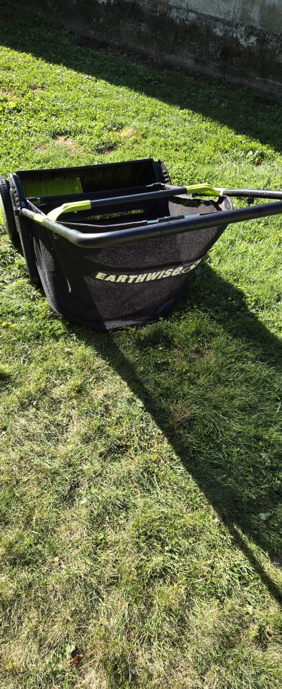Earthwise Lawn Sweeper - photo 4