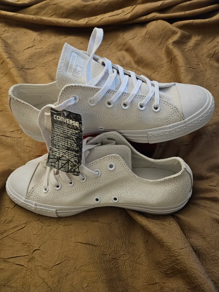 Converse Chuck Taylor All Star Leather Shoes image indicator(3)