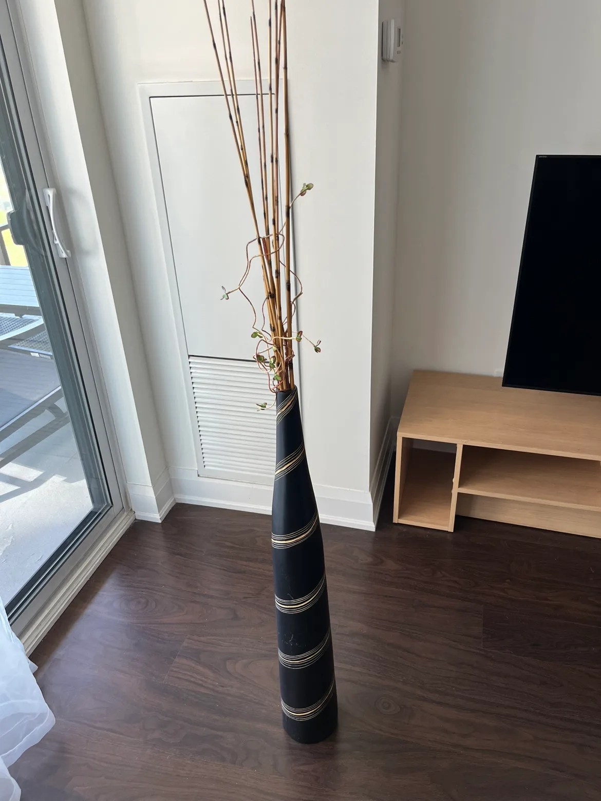 Tall wooden vase thumbnail