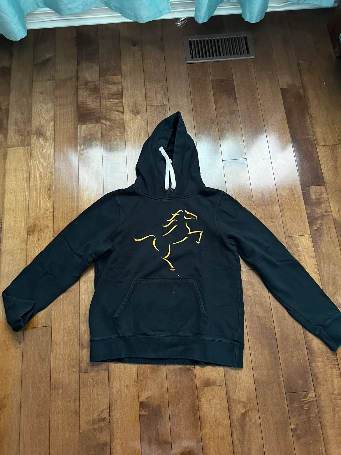 3 Hooded Sweatshirts thumbnail