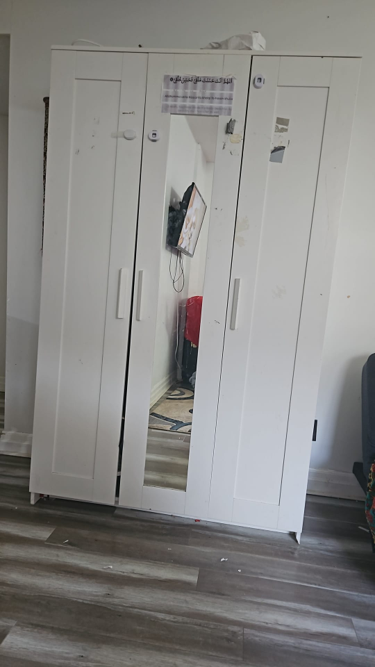 White Wardrobe with Mirror - photo 3