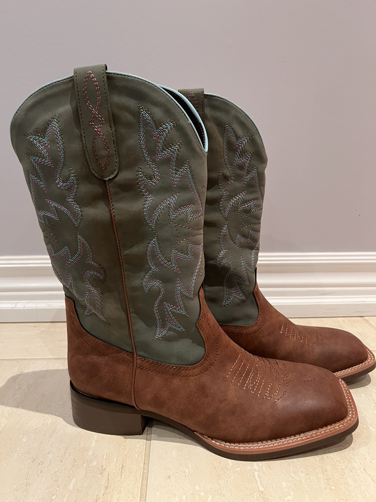 Women's Cowboy Boots (size 39 EU/ size 9 US) - photo 2