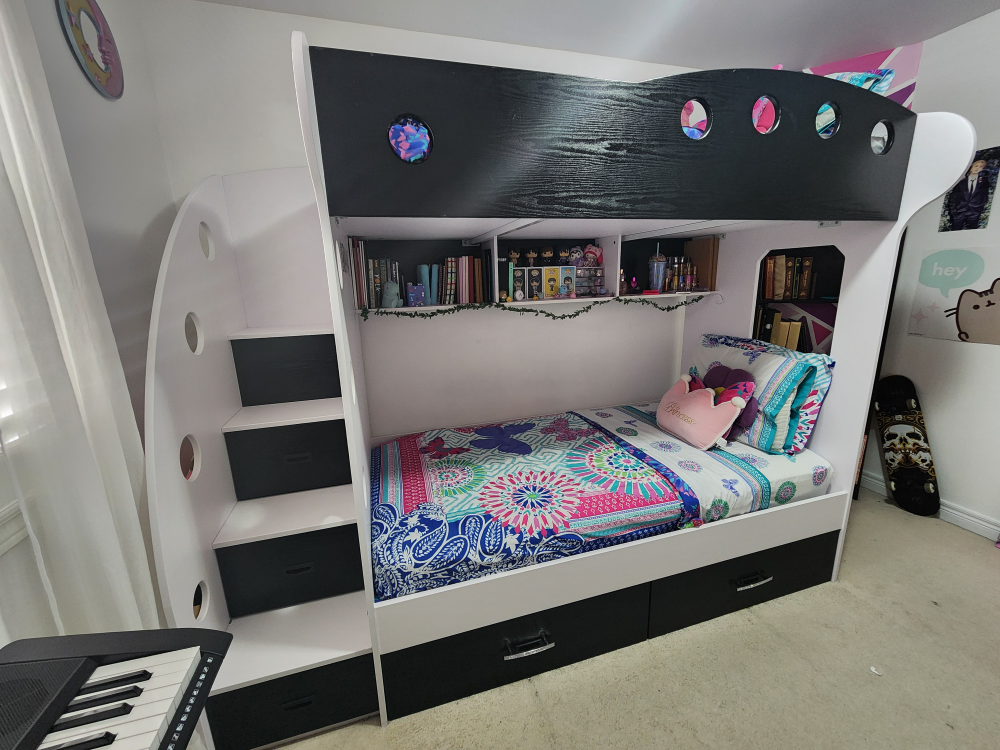 Bunk bed
