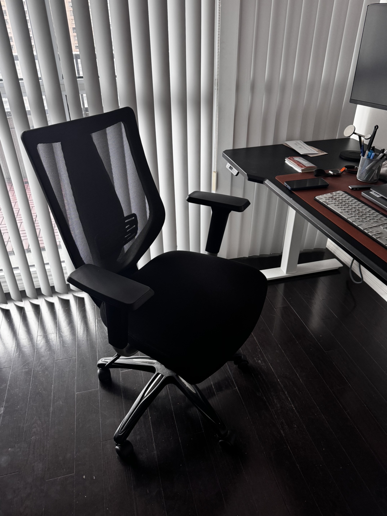 Office Chair - photo 3