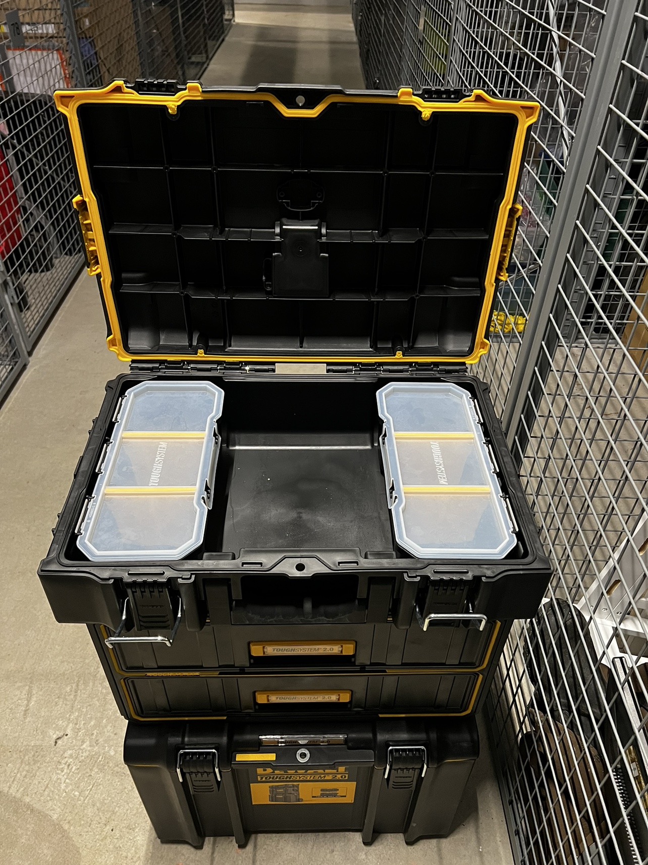 DeWalt ToughSystem 2.0 Stackable Tool Box Set - photo 5