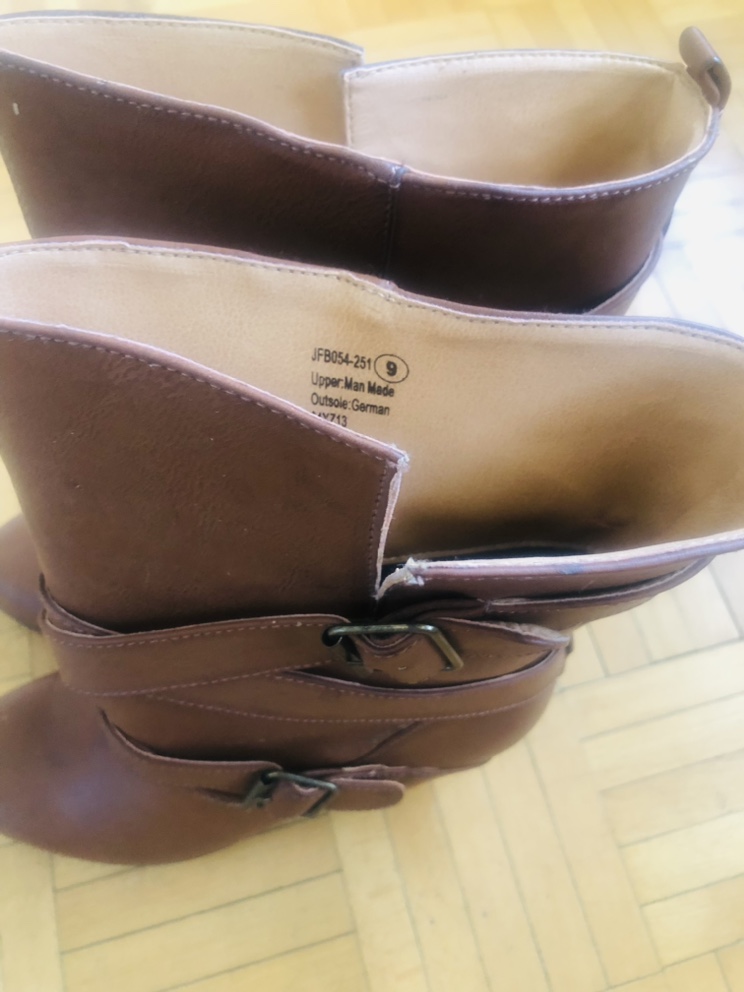 Brown winter boots - photo 5