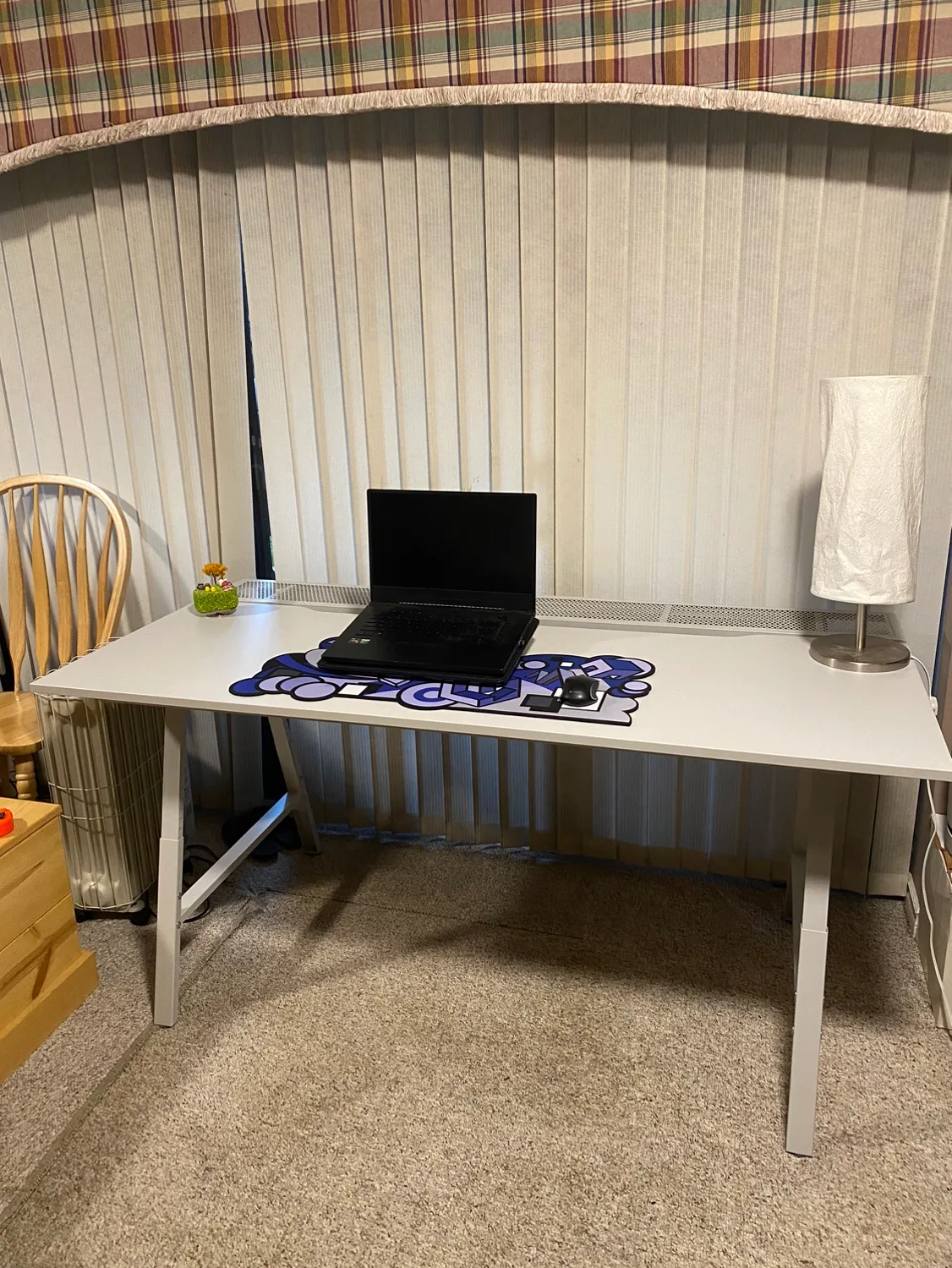 large white adjustable ikea desk (delivery available) thumbnail