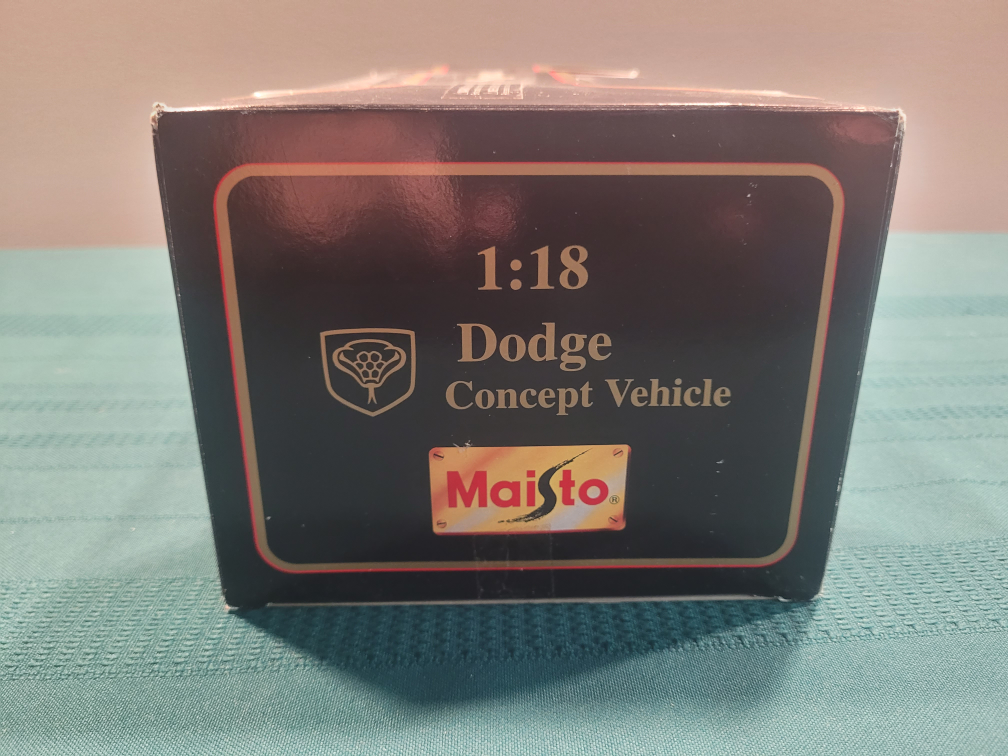 Boxed Maisto Special Edition Dodge Concept Vehicle 1:18 Die Cast - photo 2