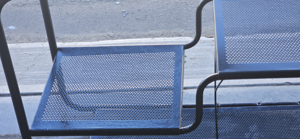 Black Metal Side TV Table - photo 3
