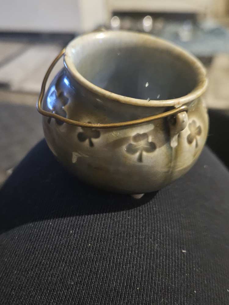 Small Shamrock Cauldron