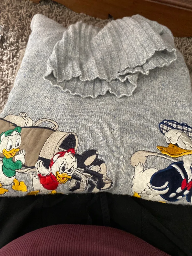 Long sweater thumbnail