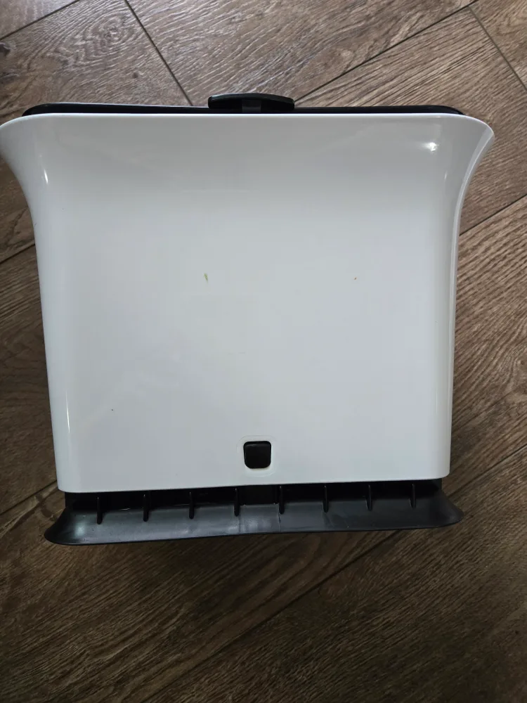 #freecycle Full circle kitchen compost bin thumbnail