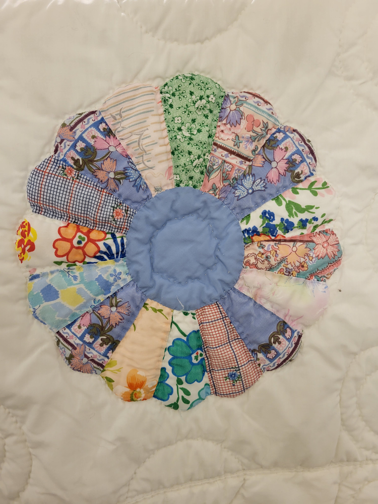 Vintage Quilt - photo 3
