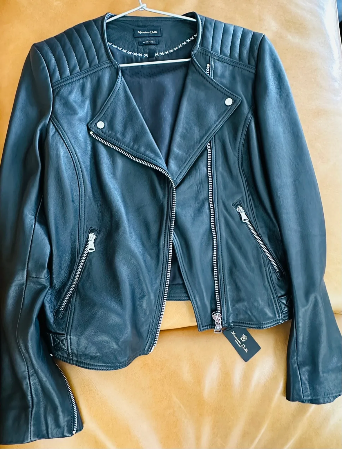 MASSIMO DUTTI Black Leather Jacket,small $120 image indicator(7)