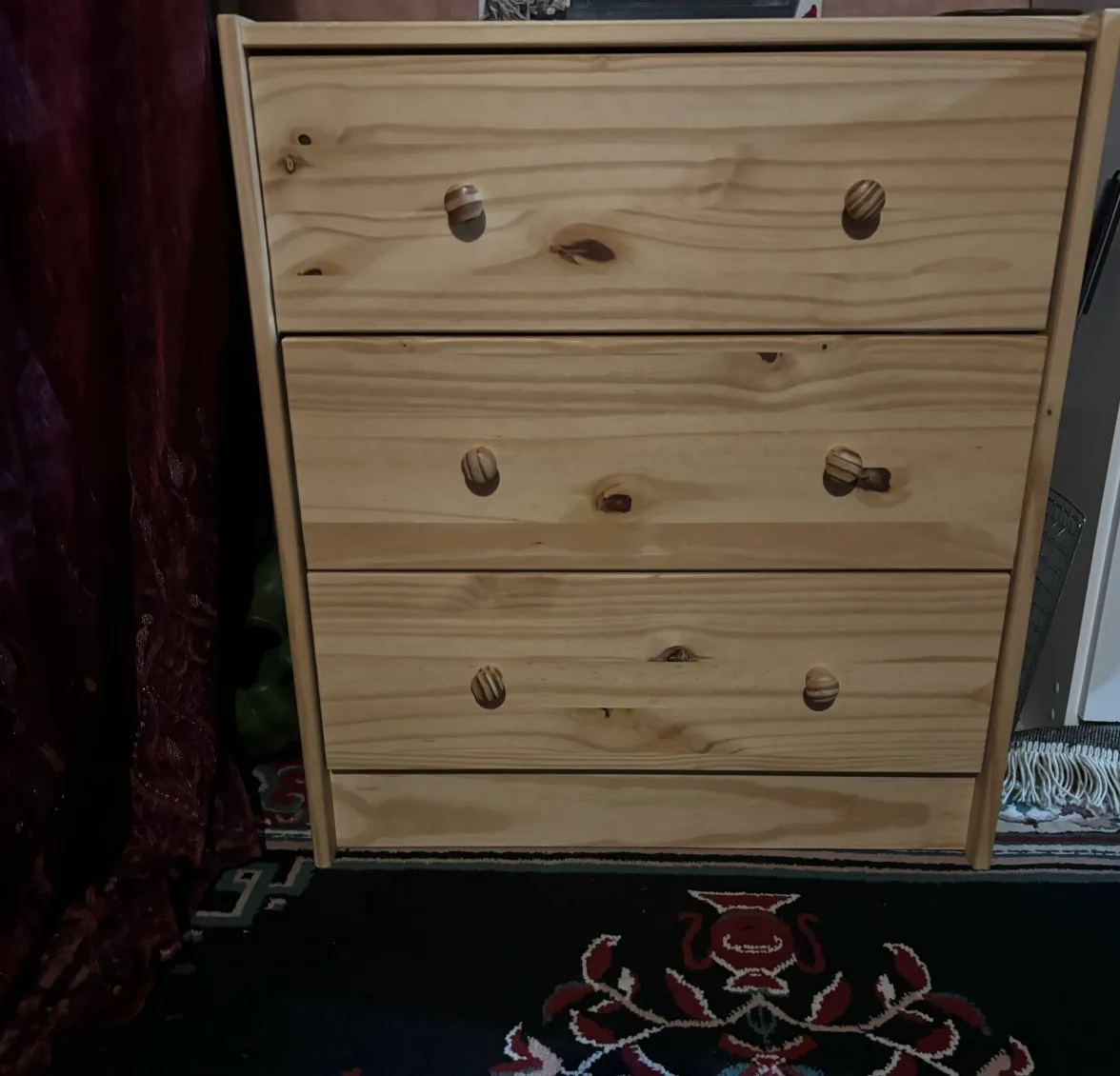 Three-Drawer Dresser thumbnail