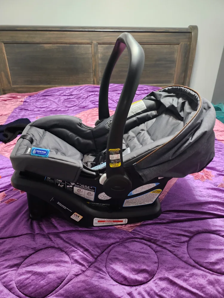 Graco SnugRide Click Connect 35 Infant Car Seat Karrot