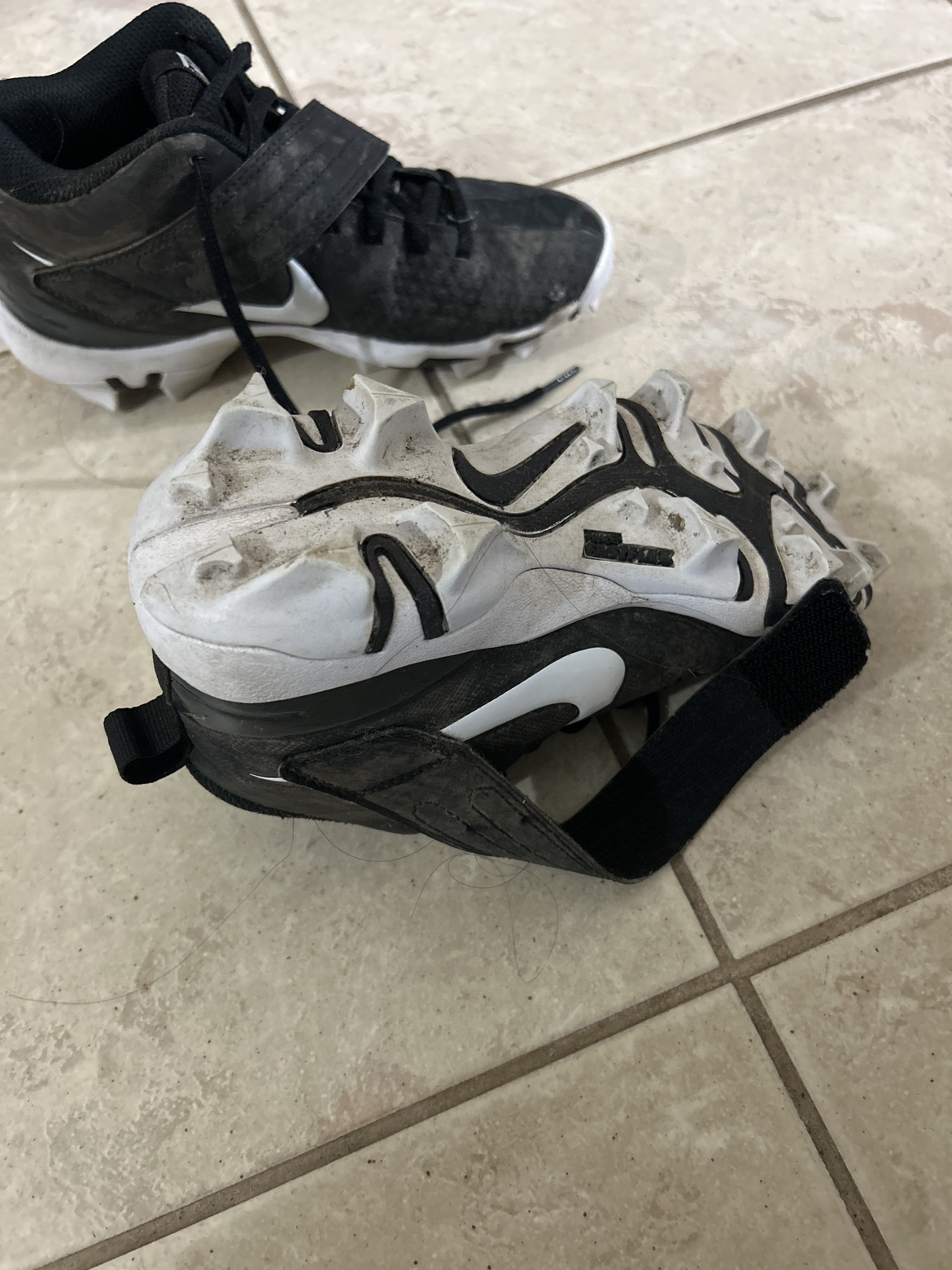Nike Trout Baseball Cleats - photo 3