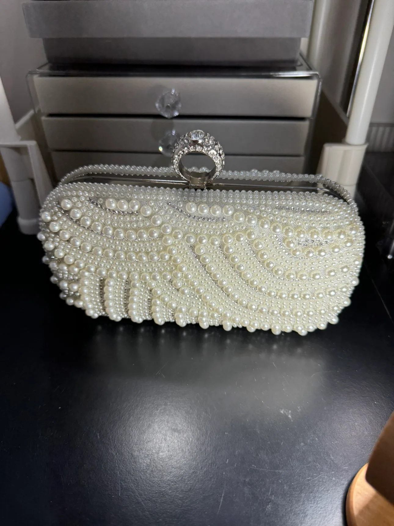 Pearl and Rhinestone Clutch image indicator(2)