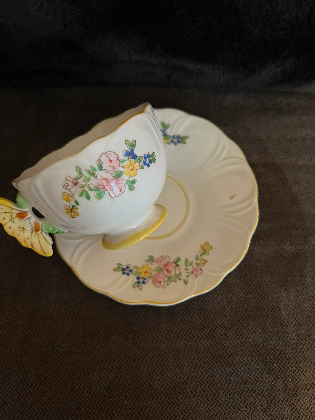 Vintage Butterfly Handle Teacup and Saucer image indicator(3)