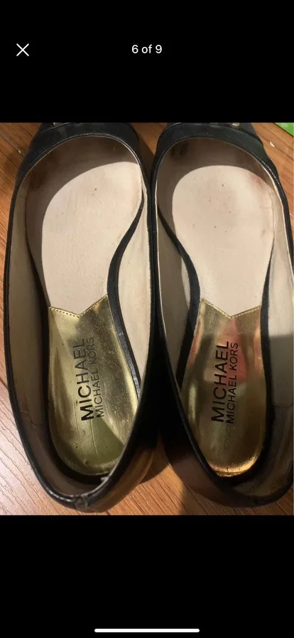 Michael Kors Tan and Black Flats image indicator(6)