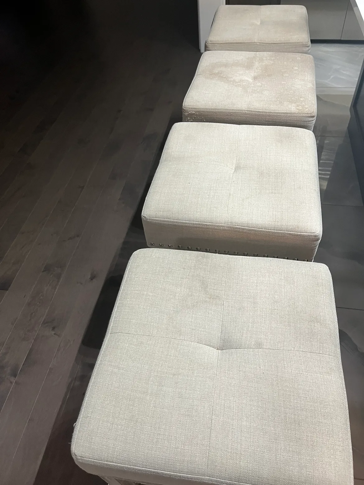 Set of 4 Bar Stools image indicator(2)